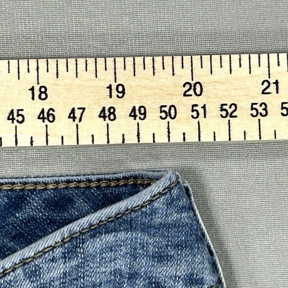 Torrid Jeans Women's 20 Blue Denim Distressed Stretch Raw Hem Measures 39x26 - Picture 4 of 14